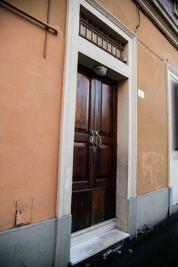 Anais' Loft- Osp. Sant'Orsola-Fiera Apartment Bologna Luaran gambar