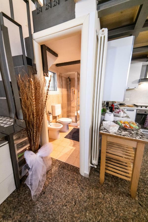 Anais' Loft- Osp. Sant'Orsola-Fiera Apartment Bologna Luaran gambar