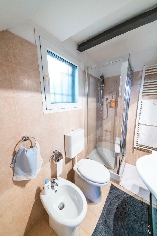 Anais' Loft- Osp. Sant'Orsola-Fiera Apartment Bologna Luaran gambar